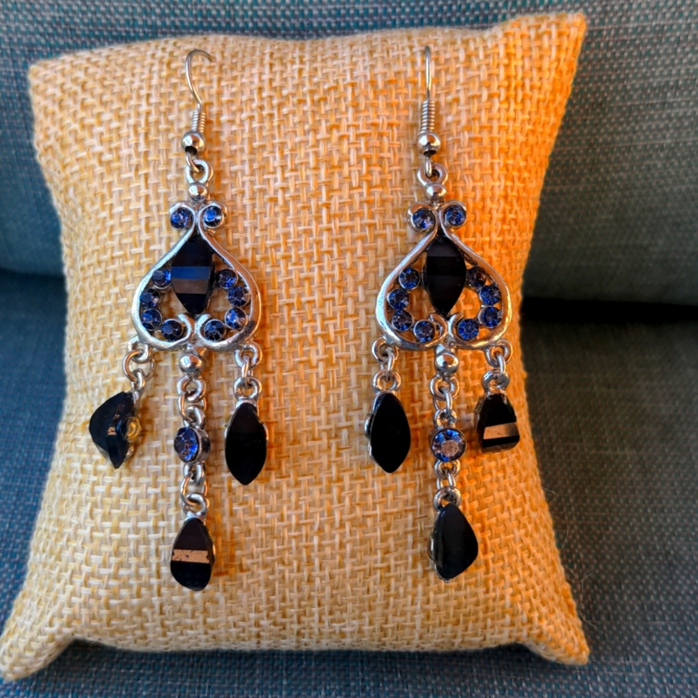 Gorgeous vintage earrings!!!